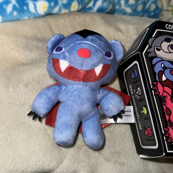 Vampbear deddy bears coffin mystery plush - Picture 4 of 9